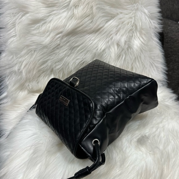 Authentic Pierre Cardin Paris Black Leather Crossbody Bag - Picture 3 of 9